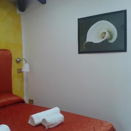 เรอแล อิล ฟรันโตโย Aparthotel มัสซาลูเบรนเซ ห้อง รูปภาพ