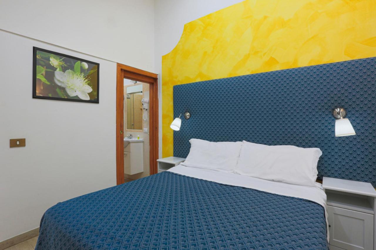 เรอแล อิล ฟรันโตโย Aparthotel มัสซาลูเบรนเซ ภายนอก รูปภาพ